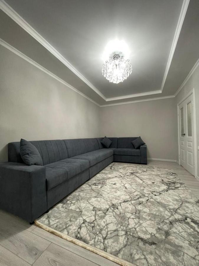 Apartment In Street Toktogula 77 Bisjkek Eksteriør billede